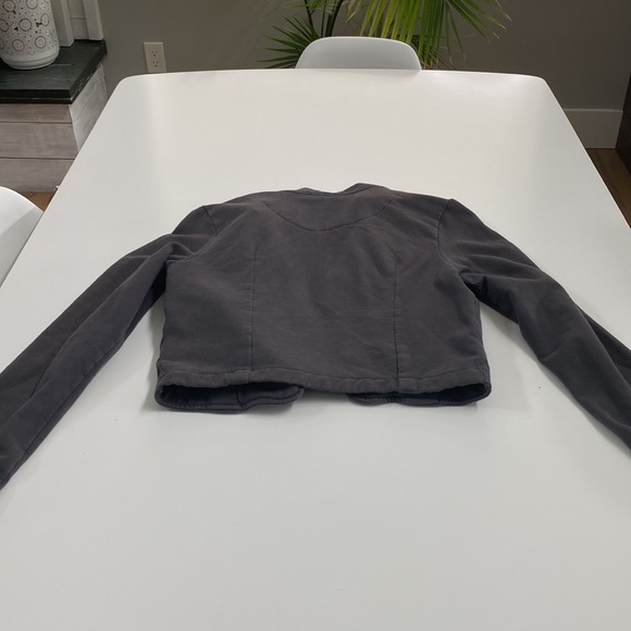 GentleFawn Bolero Style Blazer - Picture 3 of 7